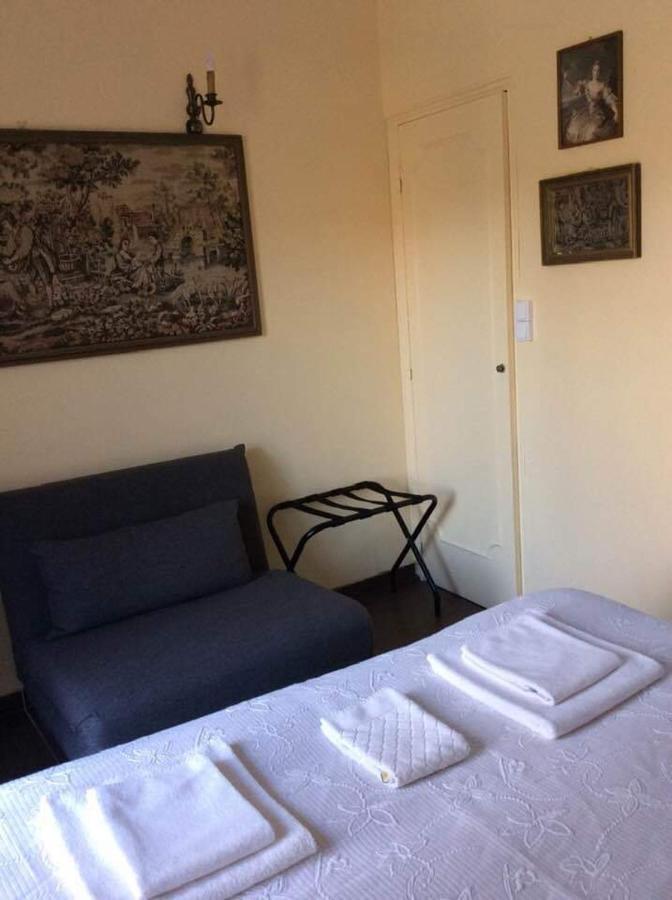 Bed and Breakfast Les Rocailles De La Reine Lamonzie-Montastruc Exterior foto